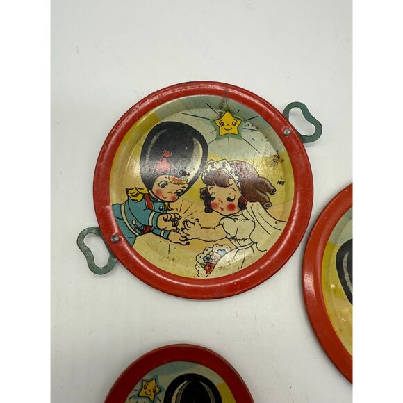Vintage Lot 4 TIN CHILD TEA SET Plates Bride Groom Pelican Cup OHIO ART - Picture 2 of 9
